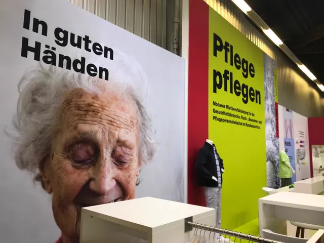 Messestand CWS auf der Altenpflege 2019 in Nürnberg, Ansicht 1