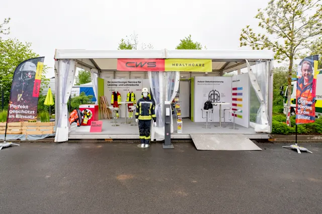Messestand CWS auf der RETTmobil 2023 in Fulda, Ansicht 1