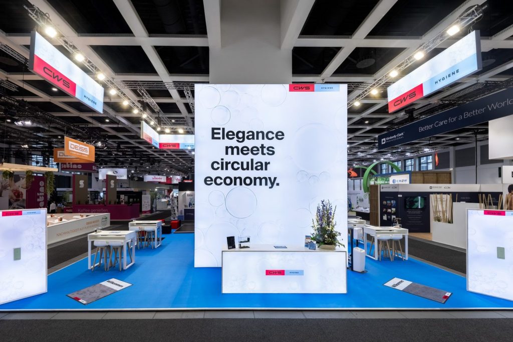 Messestand für CWS Hygiene auf der CMS 2025 in Berlin